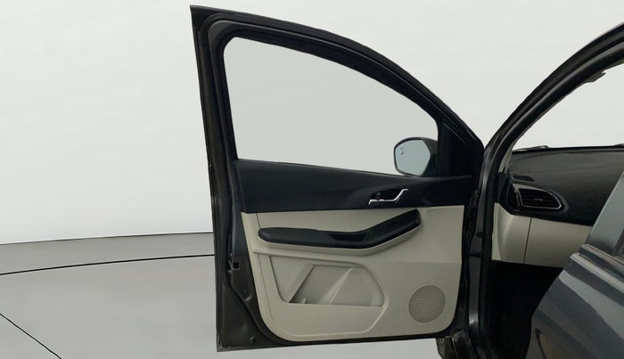 2022 Tata Tiago XZ PLUS CNG, CNG, Manual, 50,628 km, LHS Front Door
