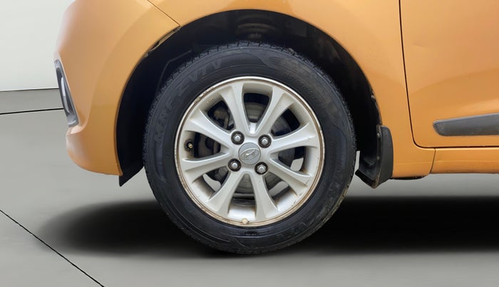 2015 Hyundai Grand i10 ASTA AT 1.2 KAPPA VTVT, Petrol, Automatic, 74,441 km, Left Front Wheel