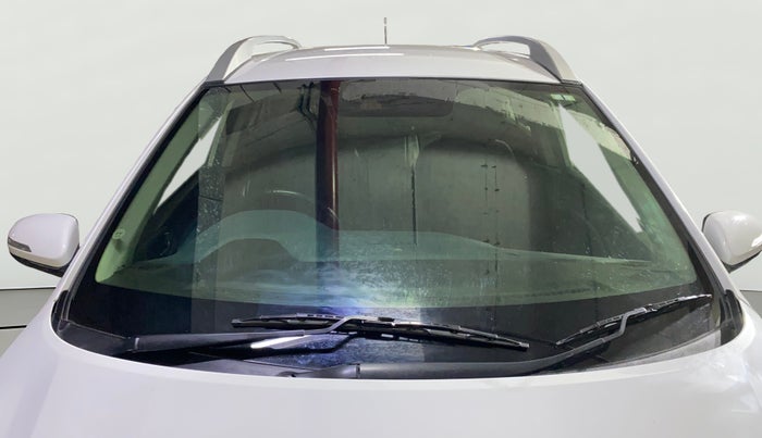 2016 Hyundai i20 Active 1.2 S, Petrol, Manual, 1,13,687 km, Front Windshield