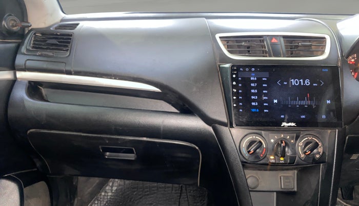 2016 Maruti Swift LXI (O), CNG, Manual, 91,835 km, Air Conditioner