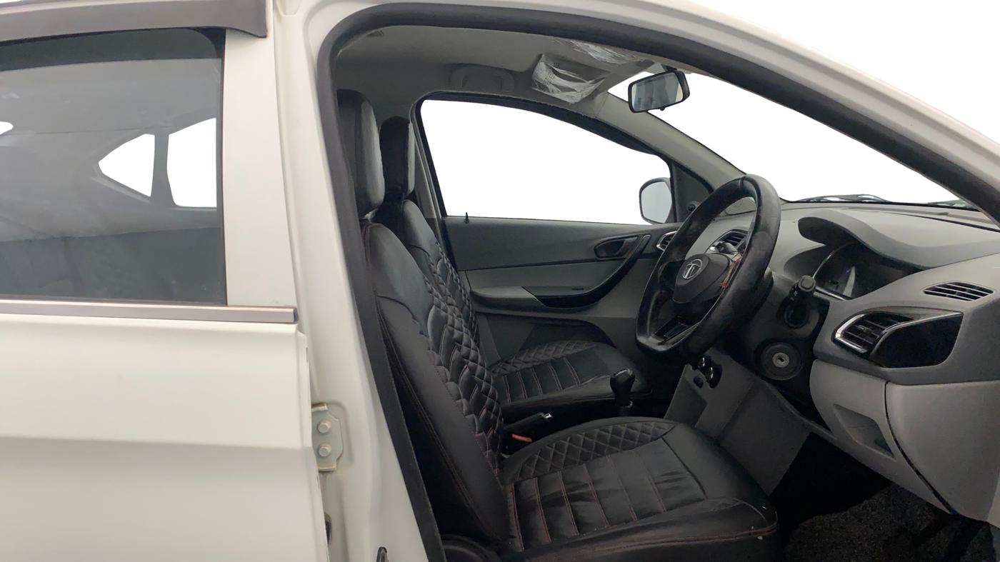 2022 Tata TIGOR XM PETROL, Petrol, Manual, 43,812 km, Right Side Front Door Cabin