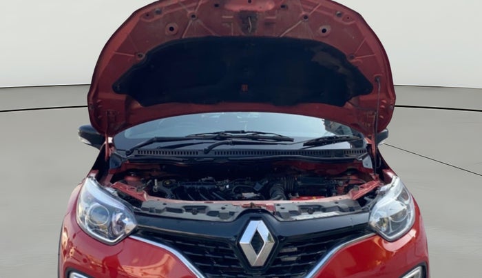 2018 Renault Captur RXT PETROL, Petrol, Manual, 42,499 km, Open Bonet
