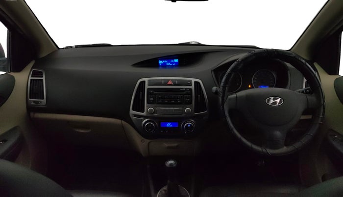 2013 Hyundai i20 MAGNA 1.2, Petrol, Manual, 37,038 km, Dashboard