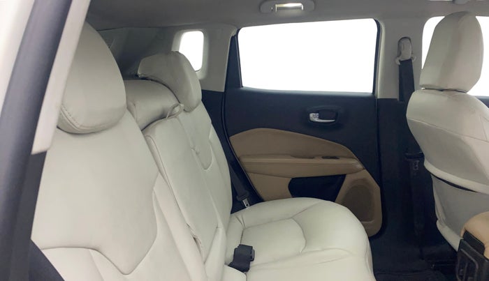 2017 Jeep Compass LONGITUDE (O) 2.0 DIESEL, Diesel, Manual, 68,398 km, Right Side Rear Door Cabin