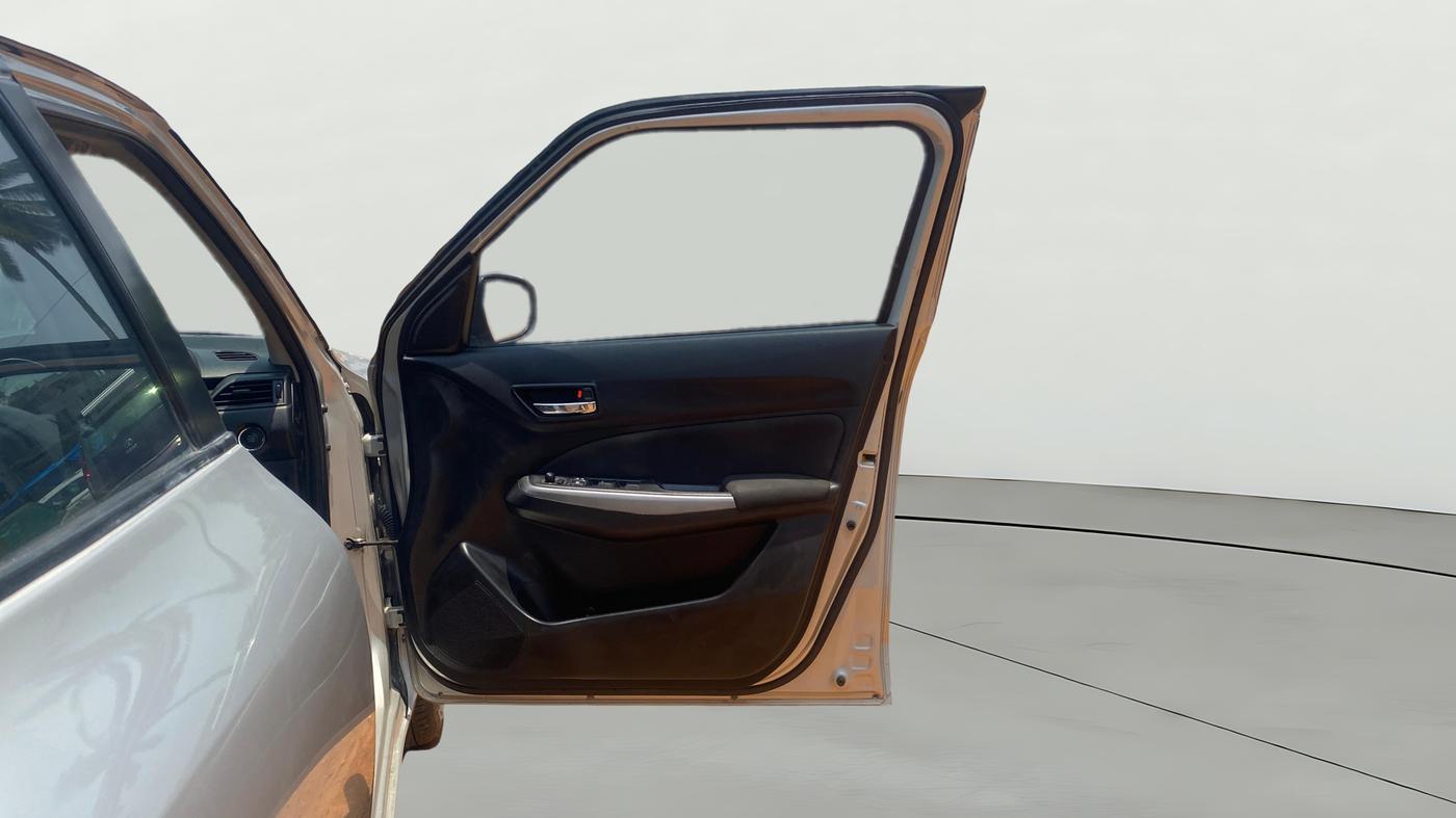 2018 Maruti Swift ZXI, Petrol, Manual, 60,408 km, RHS Front Door