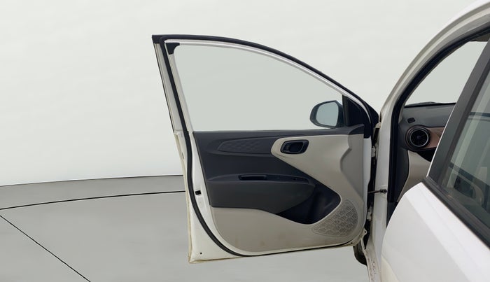 2022 Hyundai AURA S 1.2, Petrol, Manual, 43,880 km, LHS Front Door