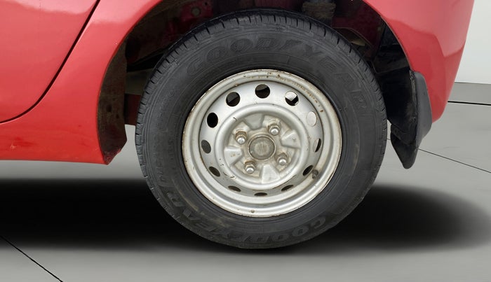 2015 Hyundai Eon ERA +, Petrol, Manual, 60,989 km, Left Rear Wheel