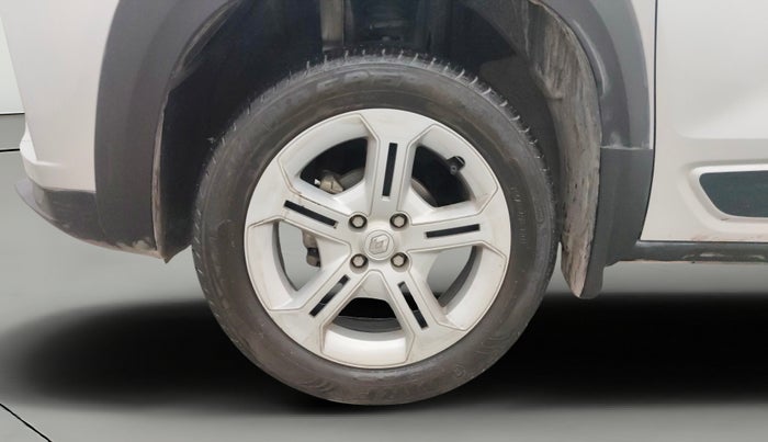 2023 Renault Kiger RXT MT, Petrol, Manual, 8,498 km, Left Front Wheel