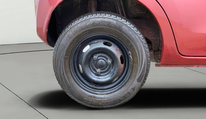 2016 Datsun Redi Go S, Petrol, Manual, 39,662 km, Right Rear Wheel