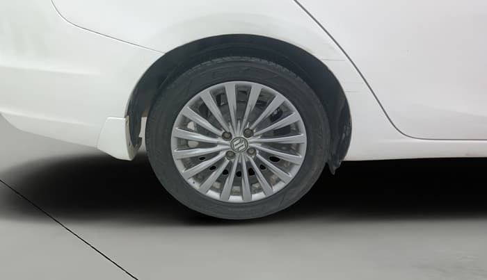 2017 Maruti Ciaz ALPHA  AT 1.4  PETROL, CNG, Automatic, 91,133 km, Right Rear Wheel