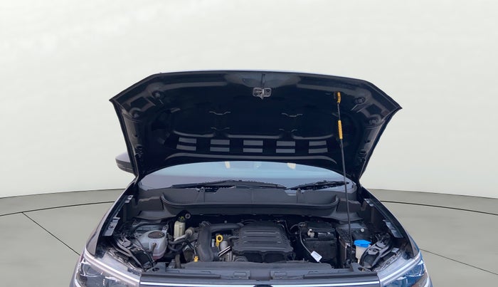 2021 Volkswagen TAIGUN TOPLINE 1.0 TSI MT, Petrol, Manual, 51,580 km, Open Bonet