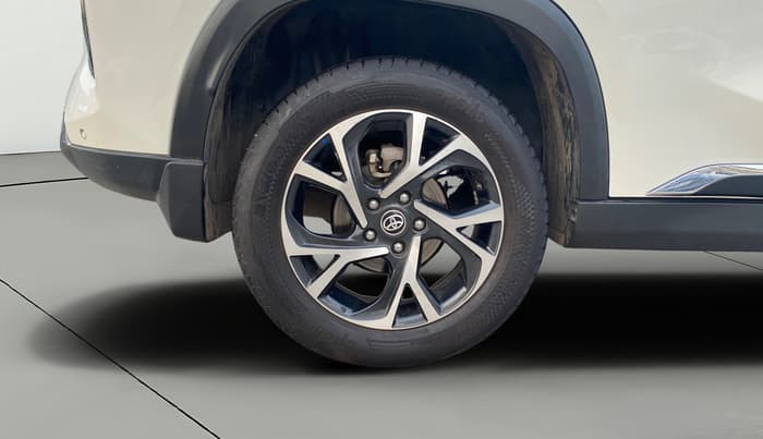2024 Toyota URBAN CRUISER HYRYDER G NEO DRIVE, Petrol, Manual, 23,486 km, Right Rear Wheel