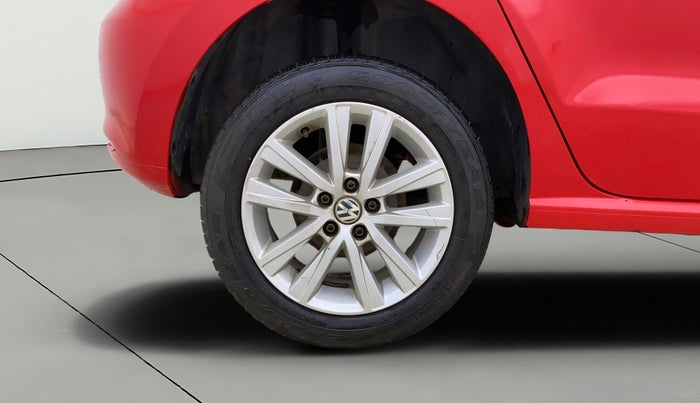 2014 Volkswagen Polo HIGHLINE1.2L, Petrol, Manual, 70,243 km, Right Rear Wheel