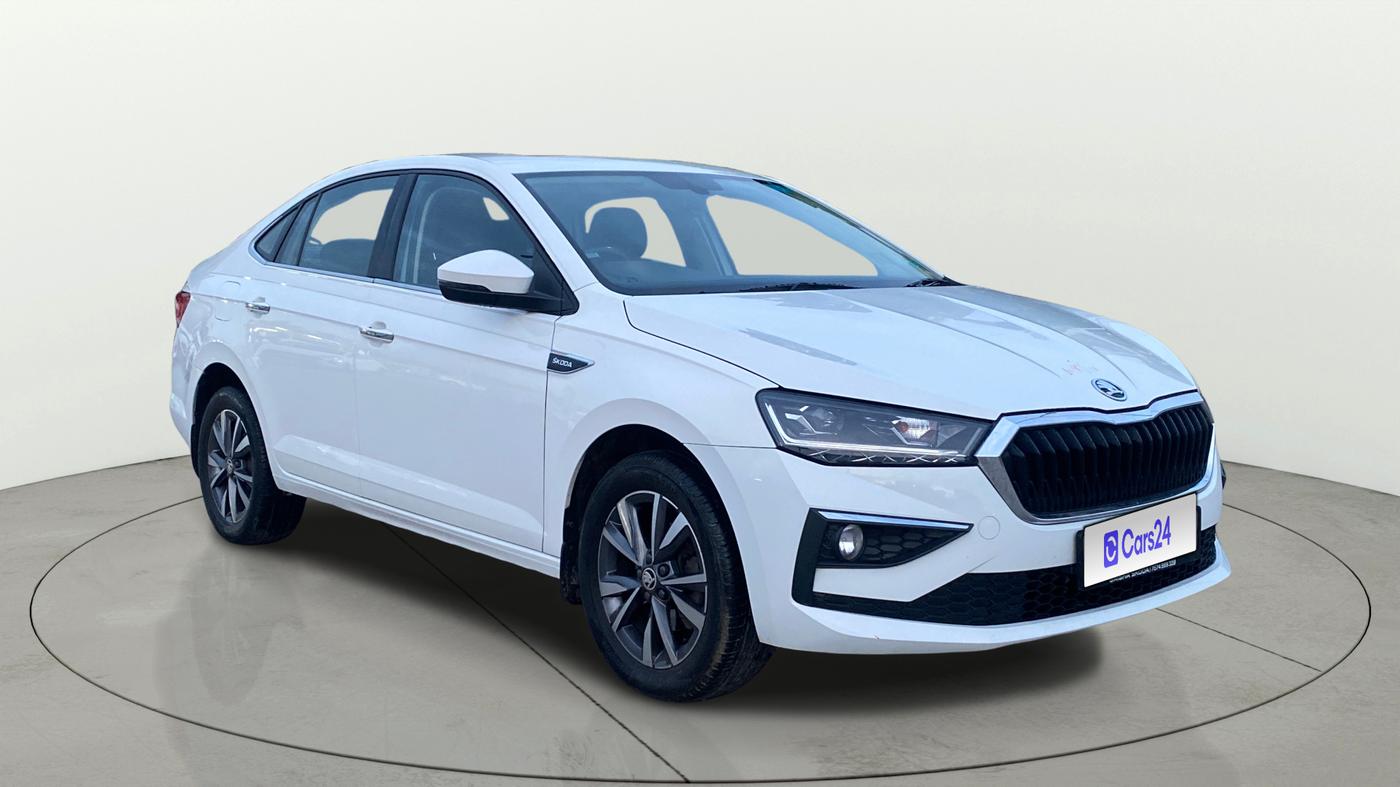 2023 Skoda SLAVIA STYLE 1.0L TSI MT, Petrol, Manual, 27,635 km, Right Front Diagonal