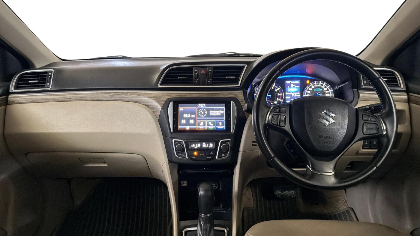 2020 Maruti Ciaz ALPHA  AT 1.5 SHVS PETROL, Petrol, Automatic, 45,678 km, Dashboard