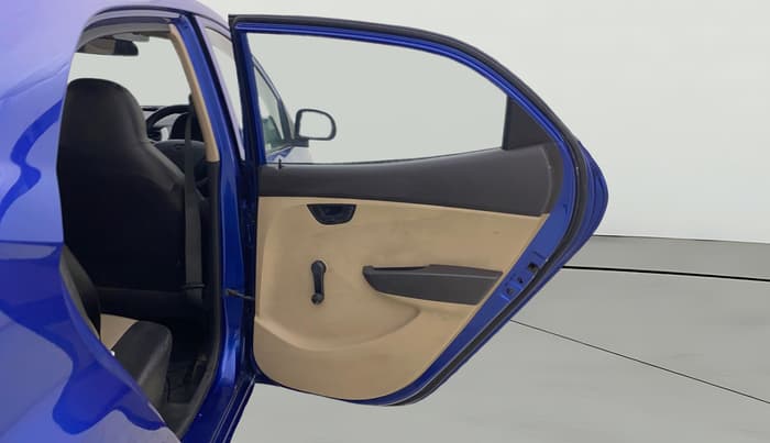 2016 Hyundai Eon ERA +, CNG, Manual, 57,982 km, RHS Rear Door