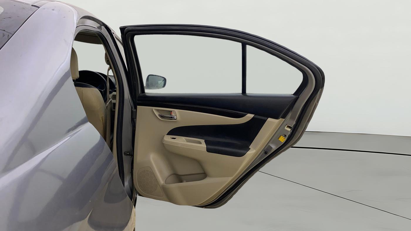 2018 Maruti Ciaz DELTA DIESEL 1.3, Diesel, Manual, 98,833 km, RHS Rear Door