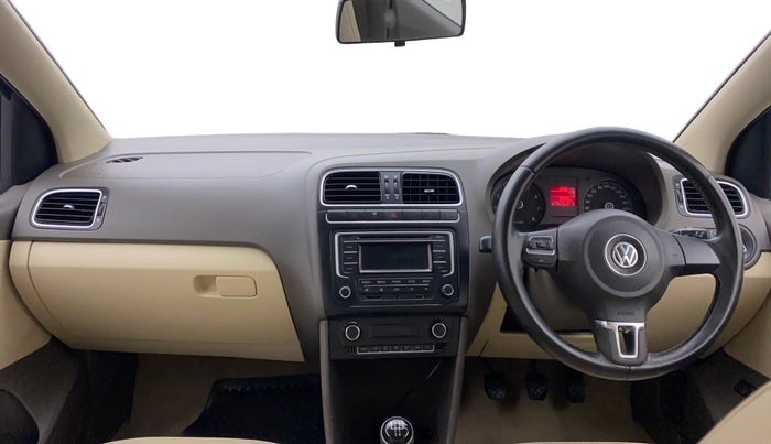 2013 Volkswagen Vento HIGHLINE 1.6 MPI, Petrol, Manual, 71,158 km, Dashboard