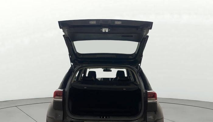 2022 KIA SONET HTX ANNIVERSARY EDITION 1.5, Diesel, Manual, 45,352 km, Boot Door Open