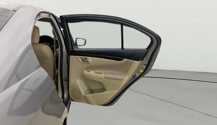 2017 Maruti Ciaz ZDI SHVS, Diesel, Manual, 68,320 km, RHS Rear Door