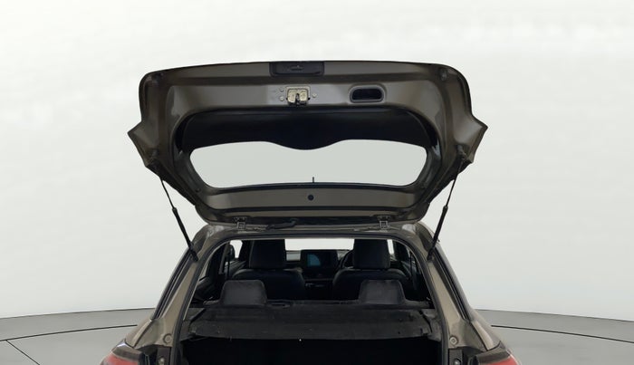 2024 Maruti Swift VXi AMT, Petrol, Automatic, 10,070 km, Boot Door Open