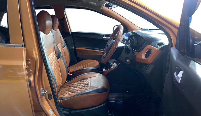 2016 Hyundai Grand i10 SPORTZ 1.2 KAPPA VTVT, Petrol, Manual, 53,865 km, Right Side Front Door Cabin