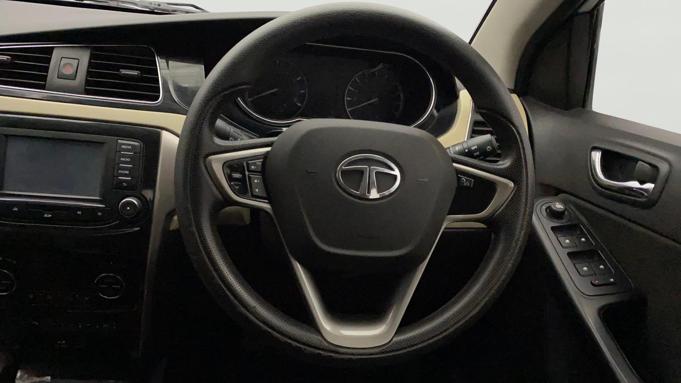 2016 Tata Zest XT PETROL, Petrol, Manual, 32,441 km, Steering Wheel Close Up