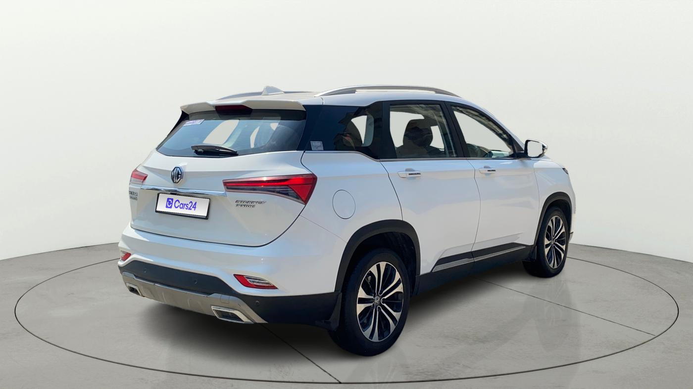 2021 MG HECTOR PLUS SHARP 2.0 DIESEL TURBO MT 6-STR, Diesel, Manual, 1,31,080 km, Right Back Diagonal