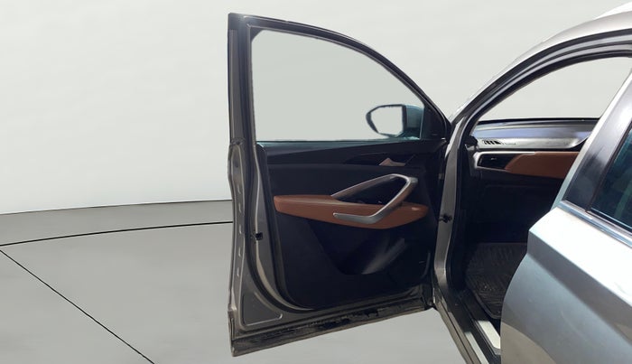 2020 MG HECTOR PLUS SHARP 1.5 PETROL TURBO HYBRID MT 6-STR, Petrol, Manual, 52,035 km, LHS Front Door