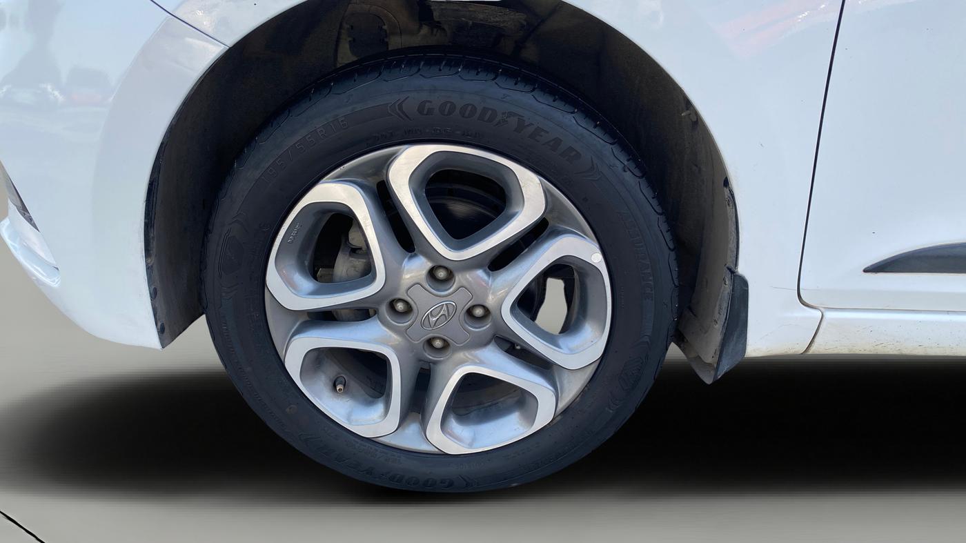 2019 Hyundai Elite i20 ASTA 1.2 (O), Petrol, Manual, 72,110 km, Left Front Wheel