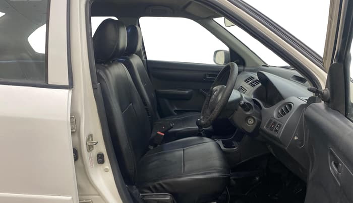 2016 Maruti Swift Dzire TOUR DIESEL, Diesel, Manual, 1,15,844 km, Right Side Front Door Cabin