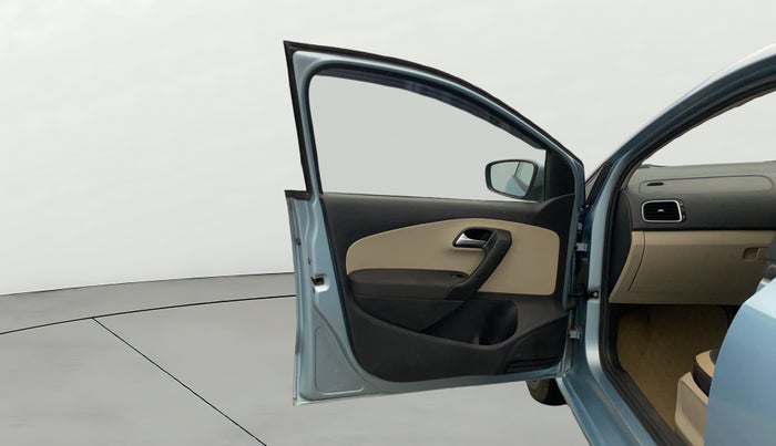 2012 Volkswagen Polo HIGHLINE1.2L, Petrol, Manual, 60,711 km, LHS Front Door