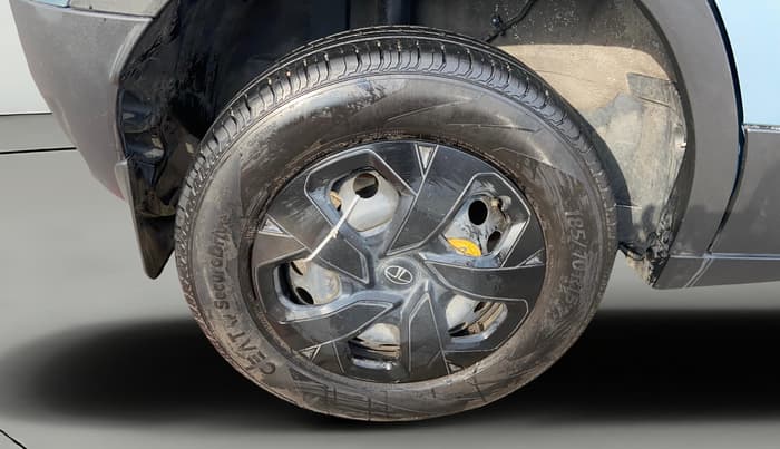 2024 Tata PUNCH ADVENTURE MT, Petrol, Manual, 28,375 km, Right Rear Wheel