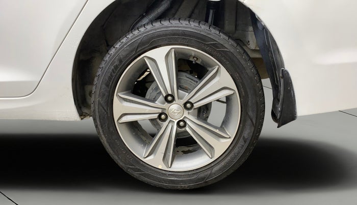 2019 Hyundai Verna 1.6 VTVT SX (O) AT, Petrol, Automatic, 98,649 km, Left Rear Wheel