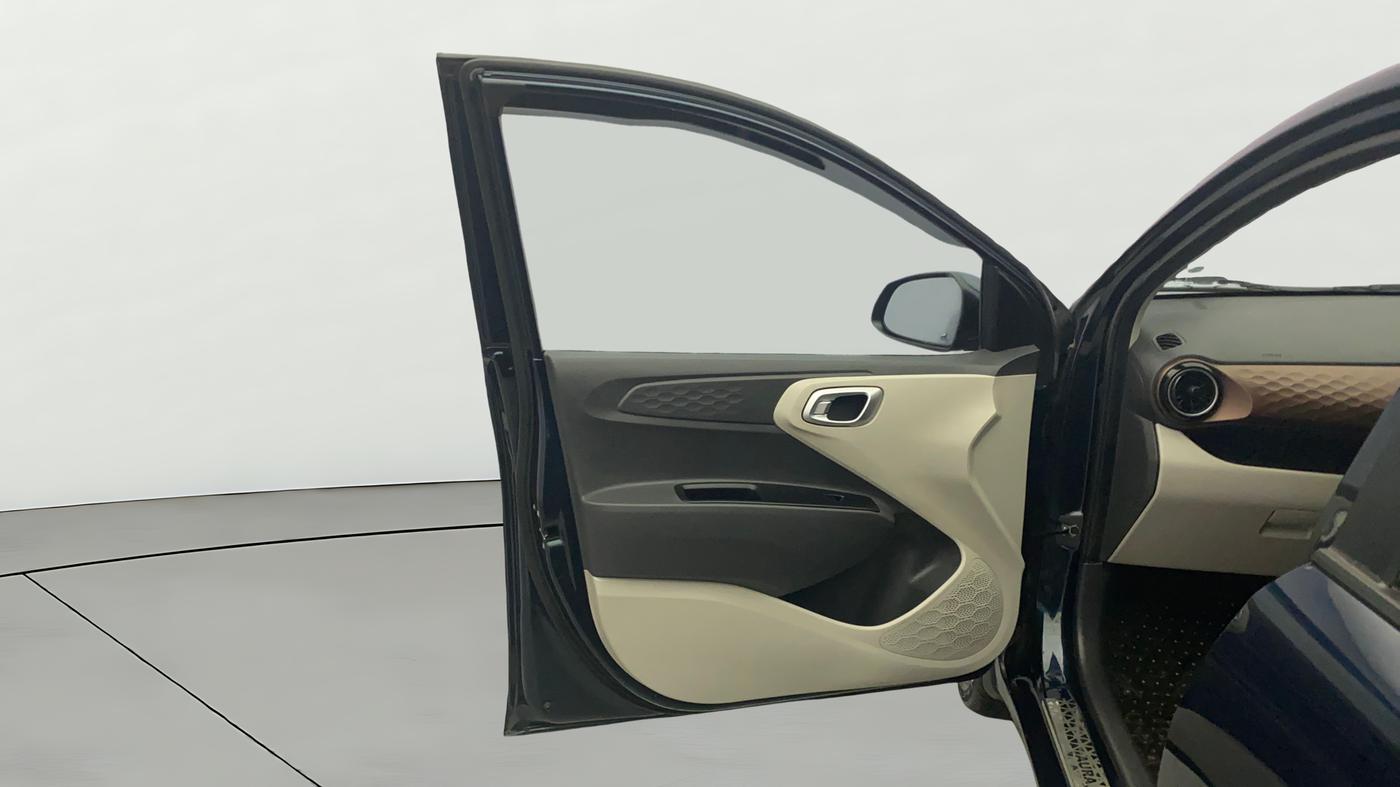 2022 Hyundai AURA SX 1.2 CNG, CNG, Manual, 1,21,535 km, LHS Front Door