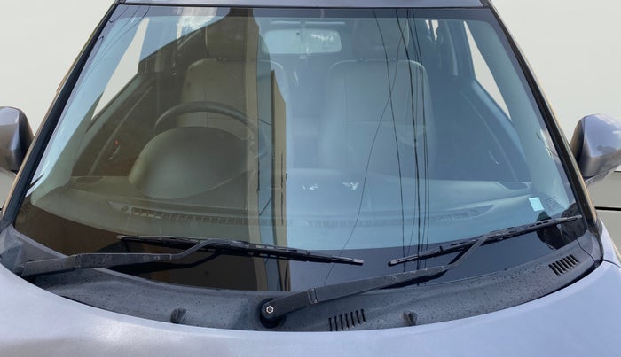 2013 Maruti Swift VDI, Diesel, Manual, 87,232 km, Front Windshield