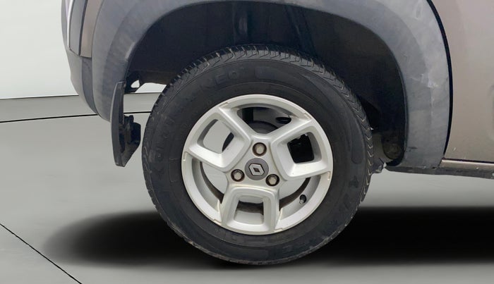 2017 Renault Kwid RXT 1.0 AMT (O), Petrol, Automatic, 31,419 km, Right Rear Wheel