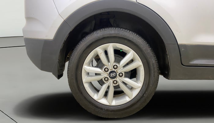 2018 Hyundai Creta SX PLUS 1.6 DIESEL, Diesel, Manual, 1,28,912 km, Right Rear Wheel