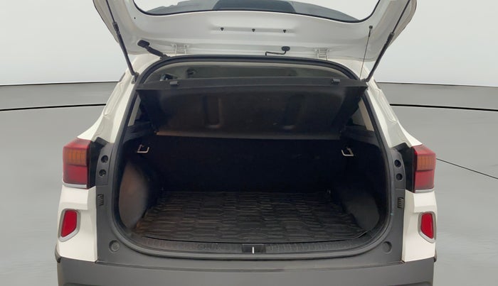 2022 KIA SELTOS HTK PLUS 1.5, Petrol, Manual, 25,876 km, Boot Open Zoomed View