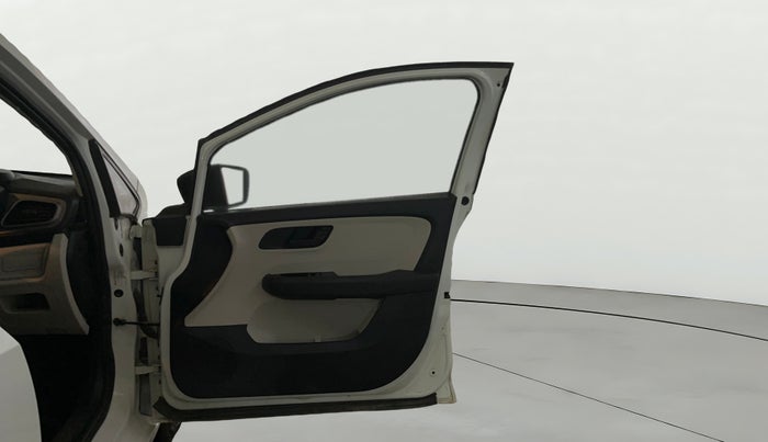 2021 Tata ALTROZ XE PETROL, Petrol, Manual, 44,840 km, RHS Front Door