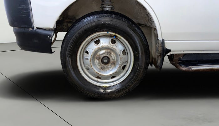 2018 Maruti Eeco 5 STR WITH A/C+HTR, CNG, Manual, 84,069 km, Left Front Wheel