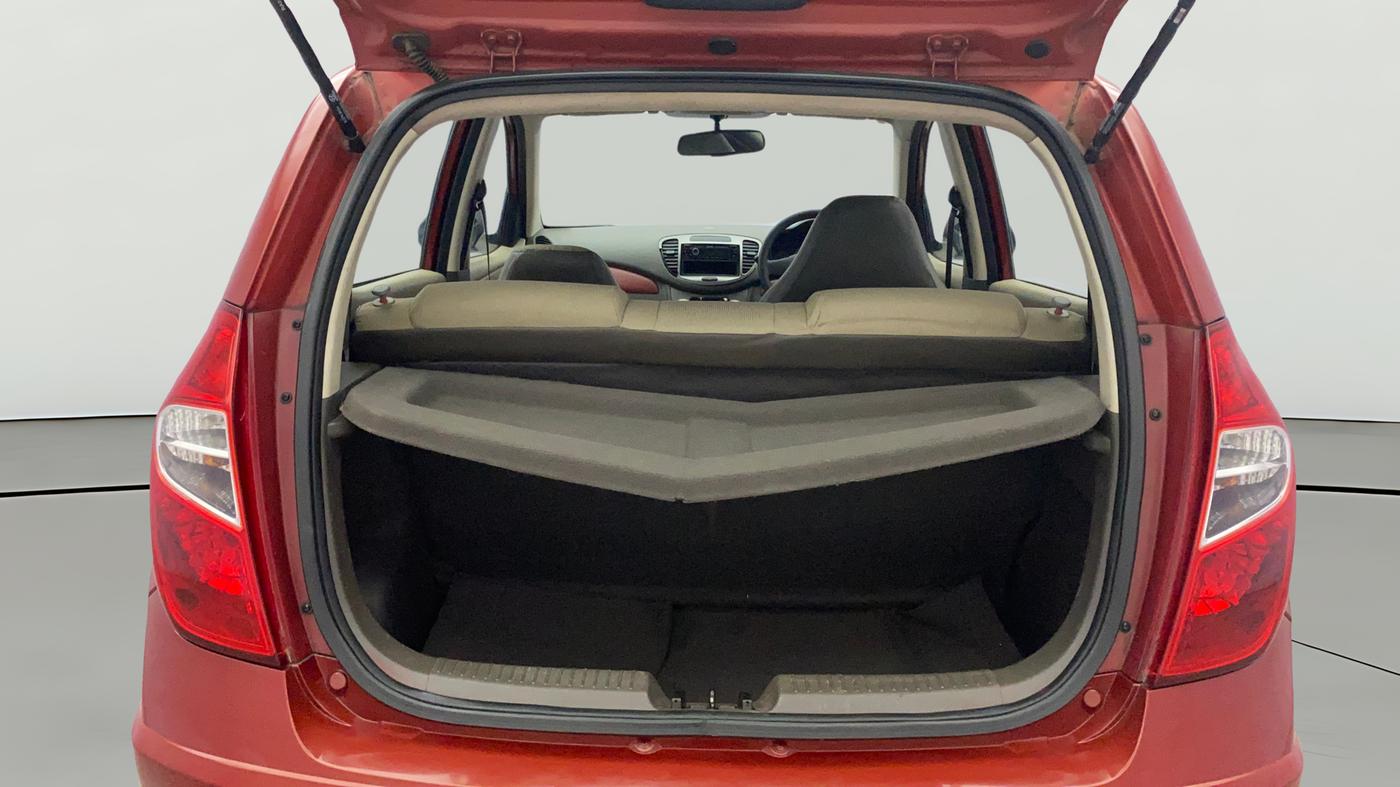 2013 Hyundai i10 MAGNA 1.2, Petrol, Manual, 1,05,360 km, Boot Open Zoomed View