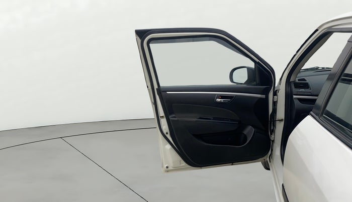 2014 Maruti Swift VXI, Petrol, Manual, 76,015 km, LHS Front Door