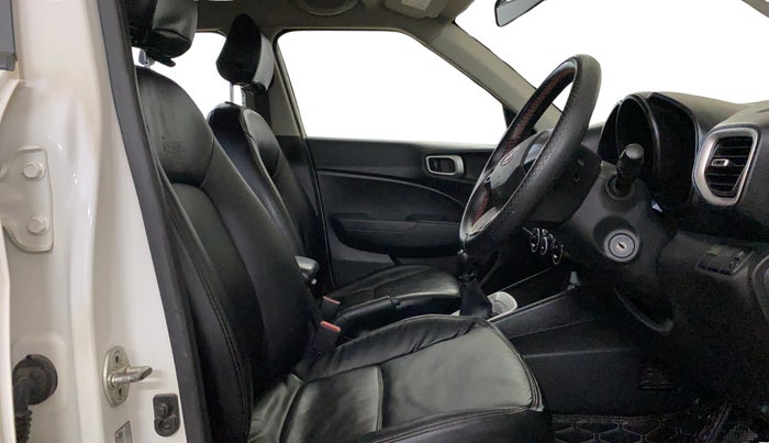 2019 Hyundai VENUE S 1.2, Petrol, Manual, 62,933 km, Right Side Front Door Cabin