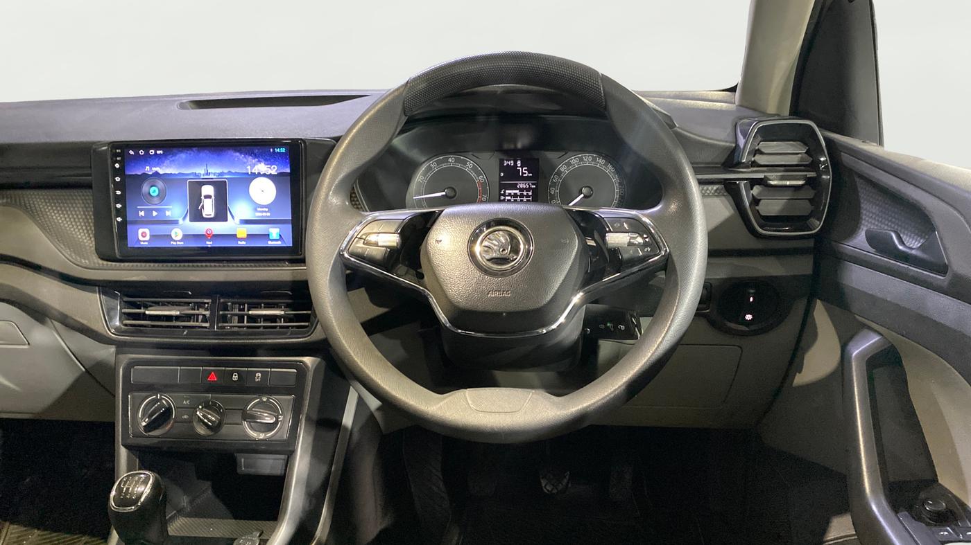 2022 Skoda KUSHAQ ACTIVE 1.0L TSI MT, Petrol, Manual, 28,539 km, Steering Wheel Close Up