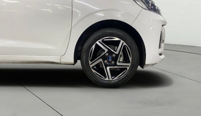 2023 Hyundai GRAND I10 NIOS ASTA 1.2 KAPPA VTVT, Petrol, Manual, 7,978 km, Right Front Wheel