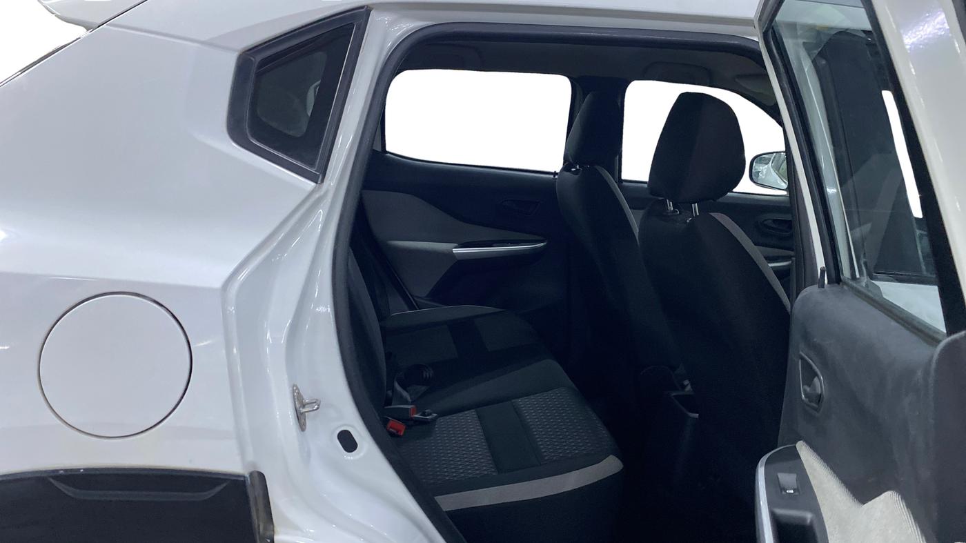 2024 Nissan MAGNITE XE, Petrol, Manual, 7,930 km, Right Side Rear Door Cabin