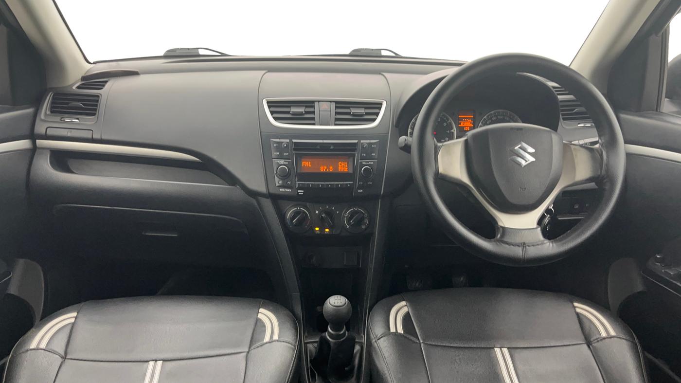 2016 Maruti Swift VXI, Petrol, Manual, 1,01,888 km, Dashboard