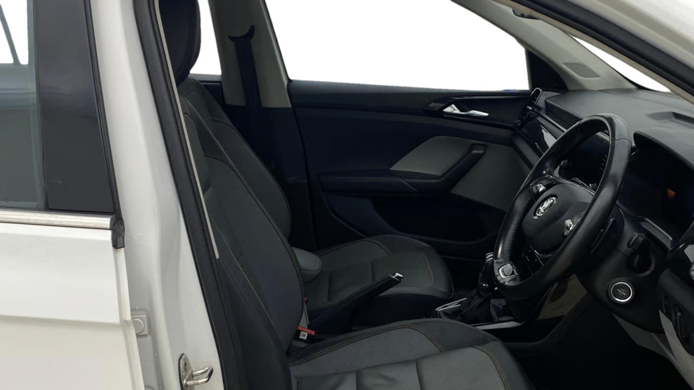 2022 Skoda KUSHAQ STYLE 1.5L TSI DSG, Petrol, Automatic, 69,308 km, Right Side Front Door Cabin