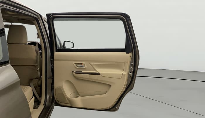 2023 Maruti Ertiga   VXI (O) CNG, CNG, Manual, 74,771 km, RHS Rear Door